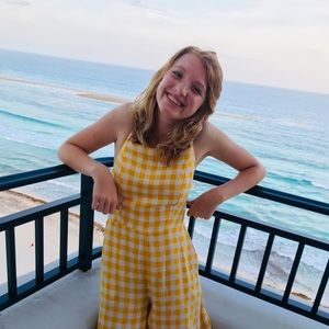 Meet your Posher, Emma